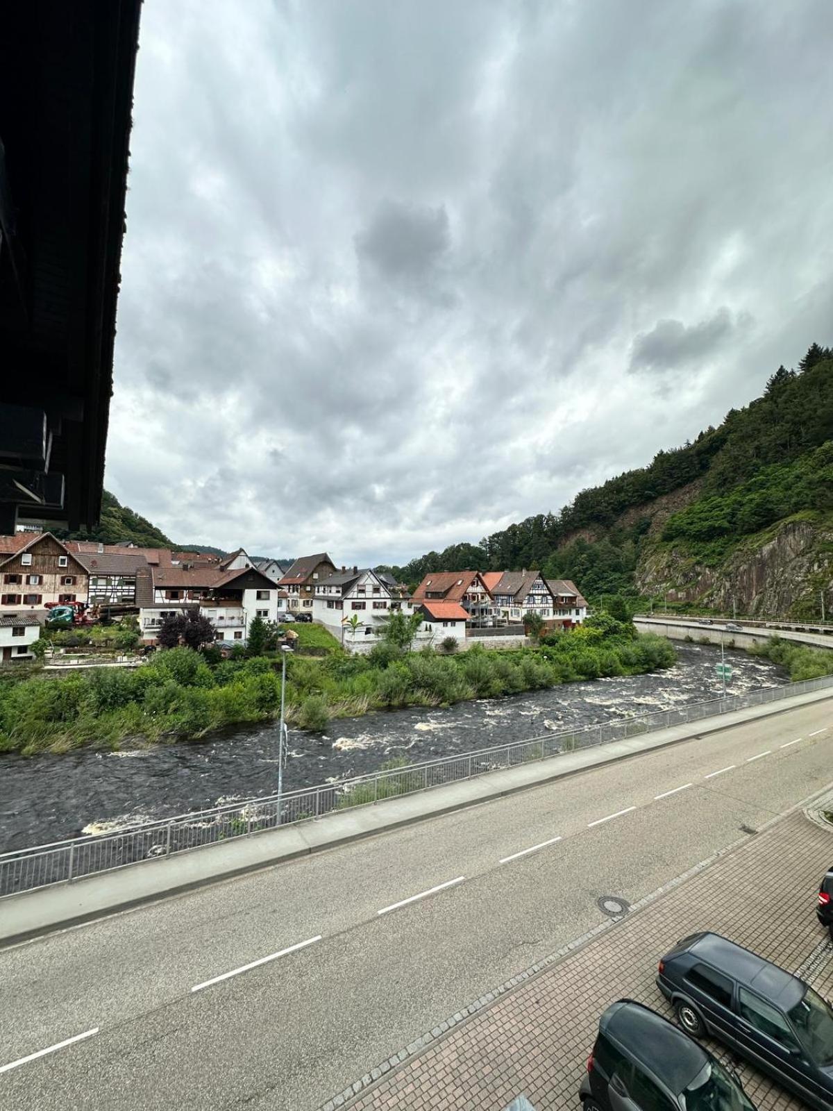 Hotel Gruener Baum - Hotel Im Murgtal, Schwarzwald Weisenbach Exteriér fotografie