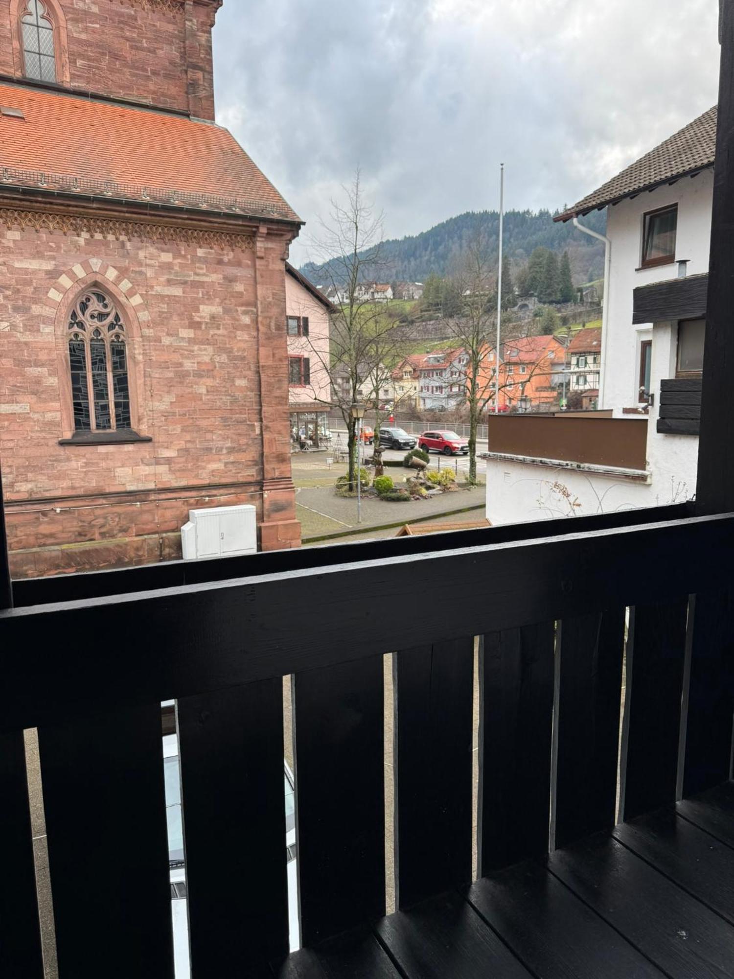 Hotel Gruener Baum - Hotel Im Murgtal, Schwarzwald Weisenbach Exteriér fotografie
